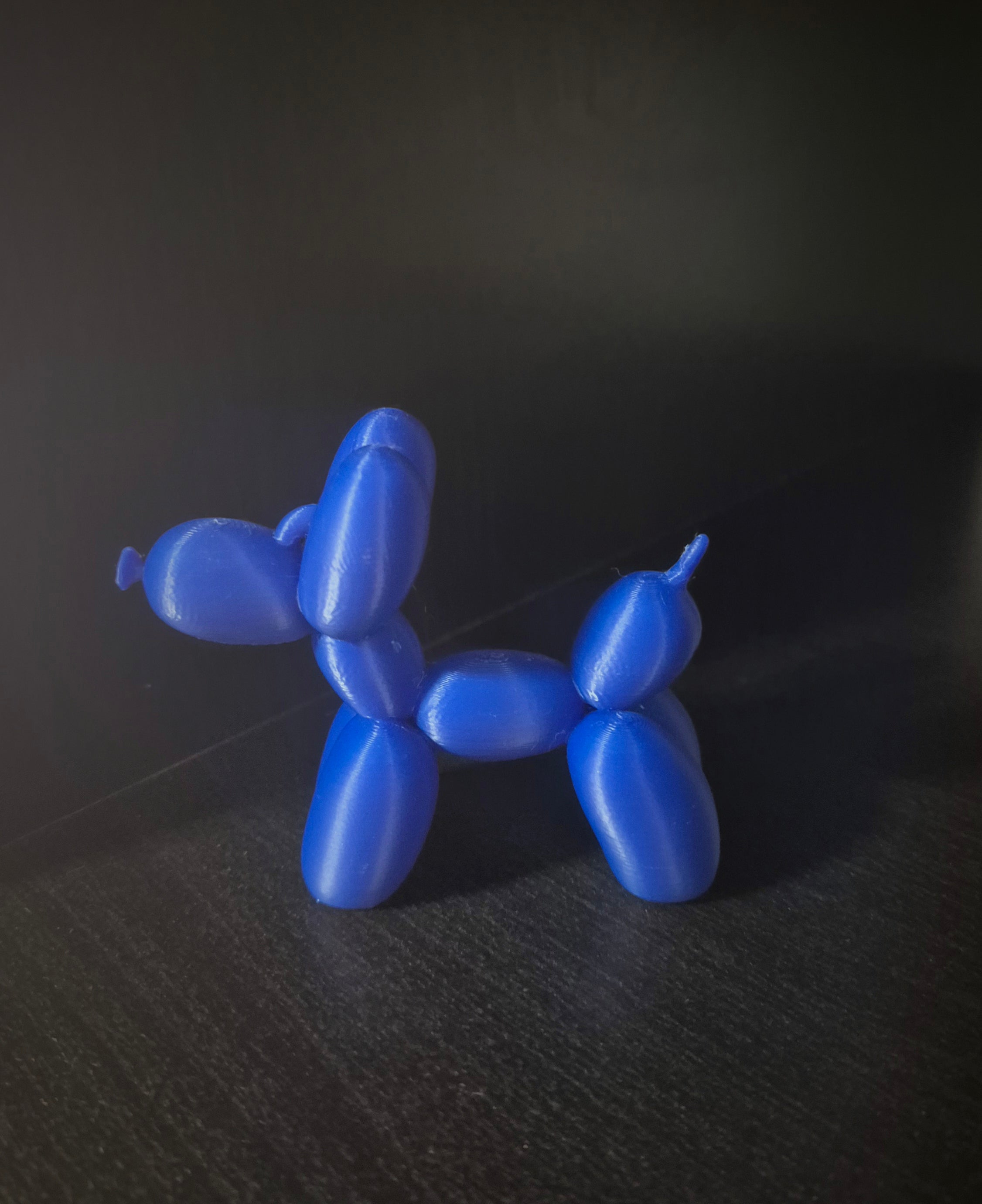 Balloon dog keychain